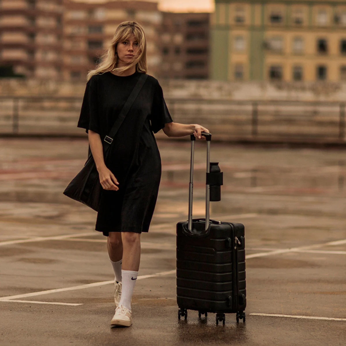 Travel Black